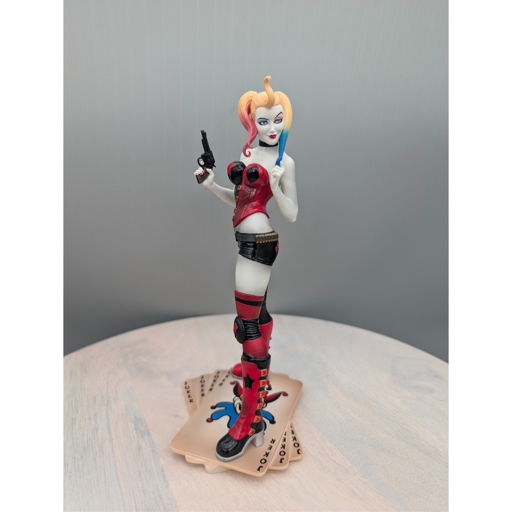 Harley Quinn  Diamond Select Toys DC Gallery Rebirth PVC Figure 8.75" Statue
